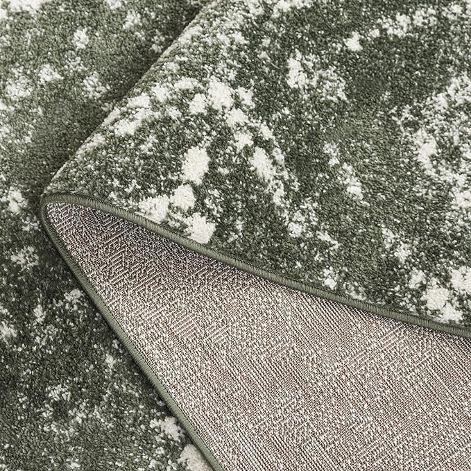 SAFAVIEH Adirondack Collection Area Rug - 4' x 6', Dark Green & Ivory, Geometric Design, Non-Shedding & Easy Care, Ideal for High Traffic Areas in Living Room, Bedroom, Dining (ADR131E-4)