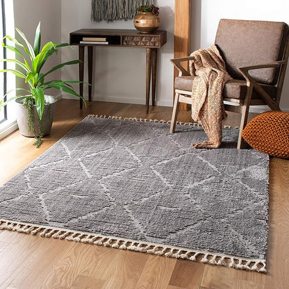 SAFAVIEH Marrakech Collection Accent Rug - 4' x 6', Grey, Moroccan Boho Tribal Tassel Design, Non-Shedding & Easy Care, Ideal for High Traffic Areas in Entryway, Living Room, Bedroom (MRK517F)