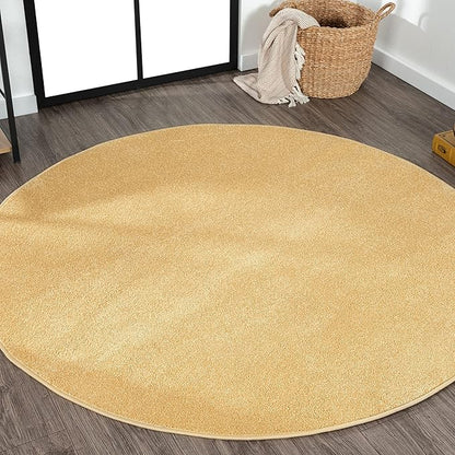 JONATHAN Y Haze Solid Low-Pile Mustard 6' Round Indoor Area Rug, Coastal,Bohemian,Minimalist,Classic, Easy-Cleaning for Living Room,Bedroom,Kitchen,Pet Friendly,Non-Shedding (SEU100B-6R)