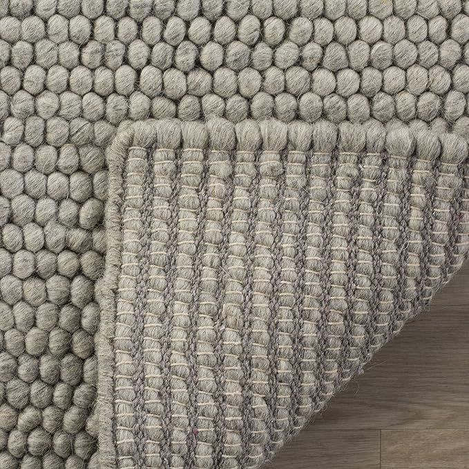 SAFAVIEH Natura Collection Area Rug - 6' Square, Silver, Handmade Wool Blend, Textured Design, Ideal for Living Room, Bedroom, Dining Space (NAT620C)