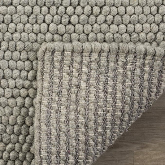 SAFAVIEH Area Rug 4x6 - Natura Collection - Silver, Handmade Wool Blend, Textured Design, Ideal for Living Room, Bedroom, Dining Space (NAT620C)