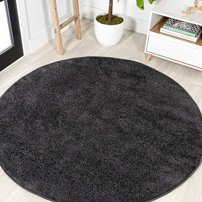 JONATHAN Y Haze Solid Low-Pile Black 4' Round Indoor Area Rug, Coastal,Bohemian,Minimalist,Classic, Easy-Cleaning for Living Room,Bedroom,Kitchen,Pet Friendly,Non-Shedding (SEU100I-4R)