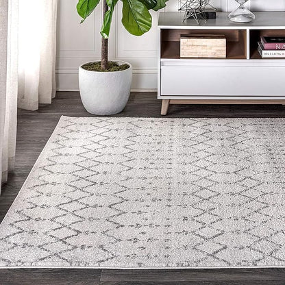 JONATHAN Y Boho Vintage Diamond Cream/Gray Indoor Area Rug 4X6 ft, Moroccan Hype for Living Room, Bedroom, Kitchen, Office, Easy-Cleaning, High Traffic, Pet-Friendly, Non-Shedding (MOH101B-4)