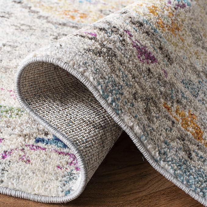 SAFAVIEH Madison Collection Area Rug - 6'7" Round, Grey & Yellow, Boho Diamond Distressed Design, Non-Shedding & Easy Care, Ideal for High Traffic Areas in Living Room, Bedroom (MAD418F)