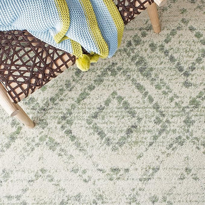 SAFAVIEH Adirondack Collection Runner Rug - 2'6" x 10' Runner, Ivory & Green, Modern Diamond Distressed Design, Ideal for High Traffic Areas in Living Room, Bedroom, Dining (ADR131X-210)