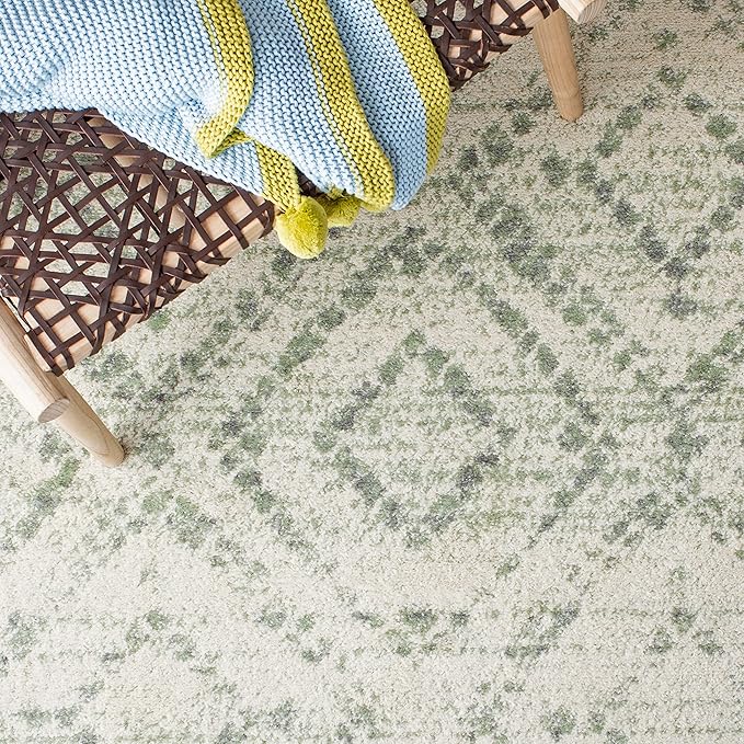 SAFAVIEH Adirondack Collection Area Rug - 11' x 15', Ivory & Green, Contemporary Design, Stain Resistant, Ideal for High Traffic Areas in Living Room, Bedroom & Dining Room (ADR131X-1115)