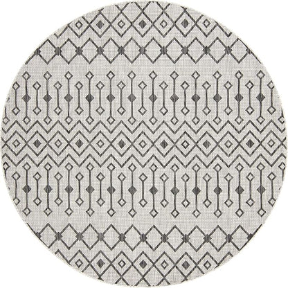 Unique Loom Outdoor Trellis Collection Area Rug - Tribal Trellis (7' 10" Round, Gray/ Black)