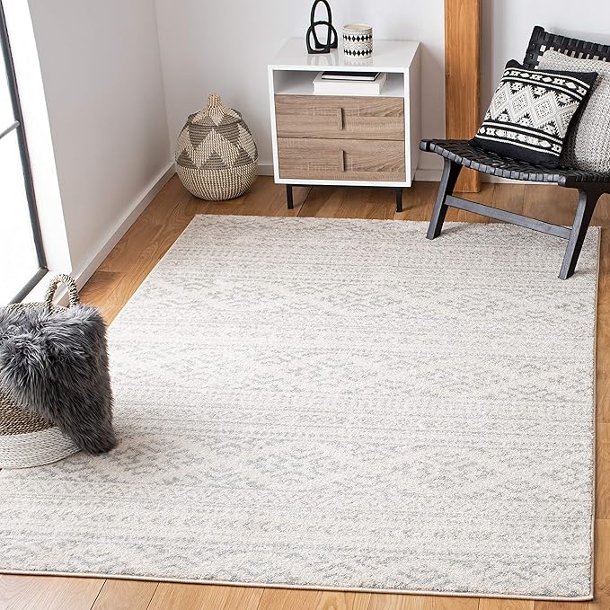 SAFAVIEH Tulum Collection Area Rug - 6'7" Square, Ivory & Light Grey, Moroccan Boho Tribal Design, Non-Shedding & Easy to Clean, Ideal for Living Room, Bedroom, Dining Space (TUL272G)